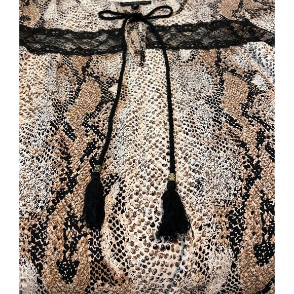 SIGNATURE STUDIO LONG SLV V-NECK TIE/KEYHOLE PULL-OVER TOP, WOMENS, 2X-TAN BROWN - Picture 3 of 10